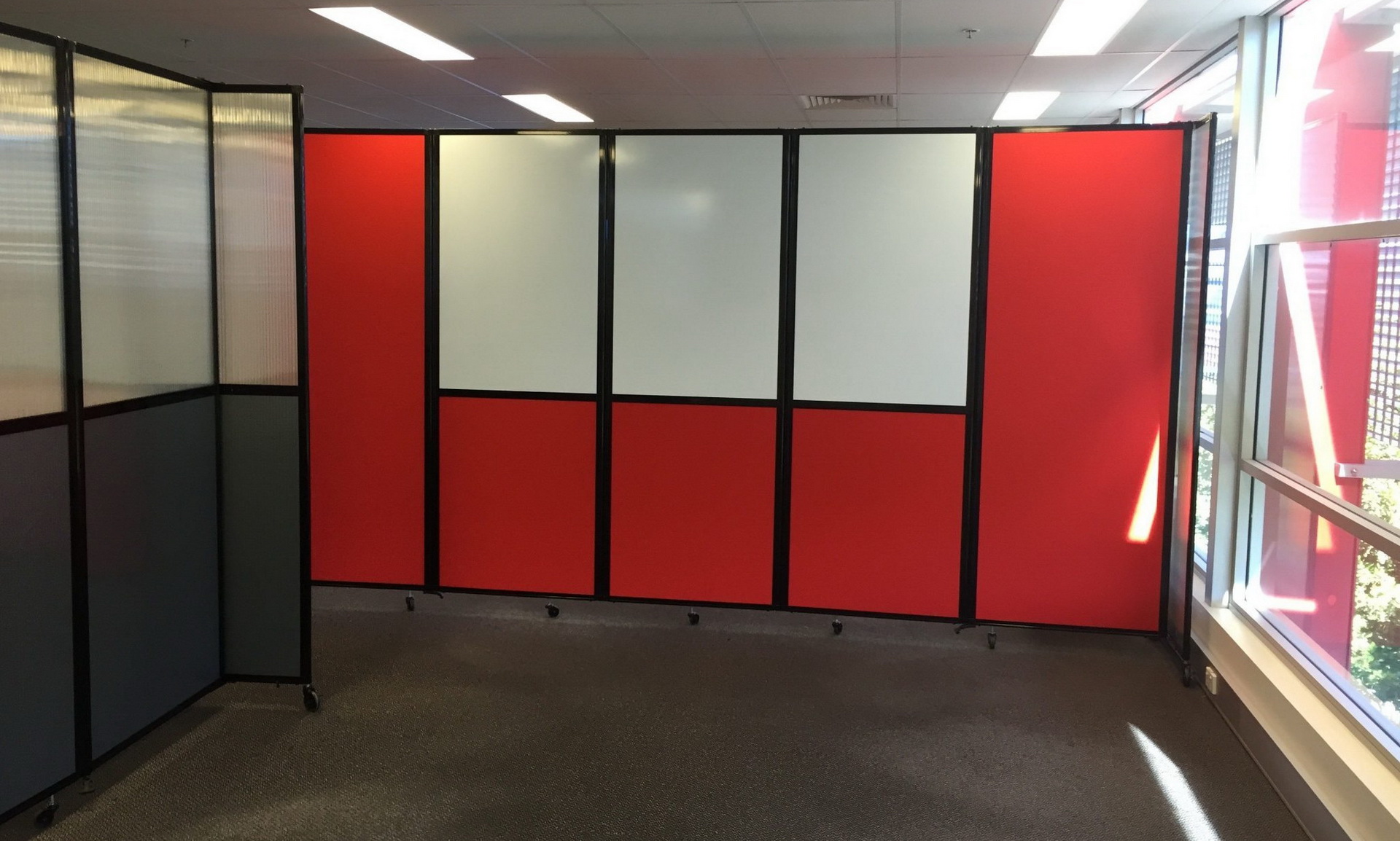 Мобильные офисные перегородки